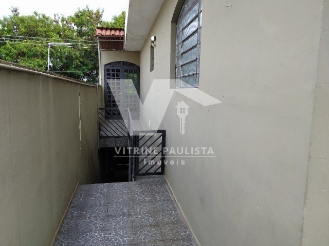 Casa à venda com 3 quartos, 250m² - Foto 18