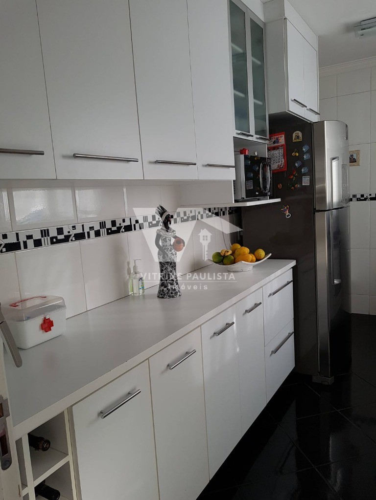 Apartamento à venda com 3 quartos, 121m² - Foto 12