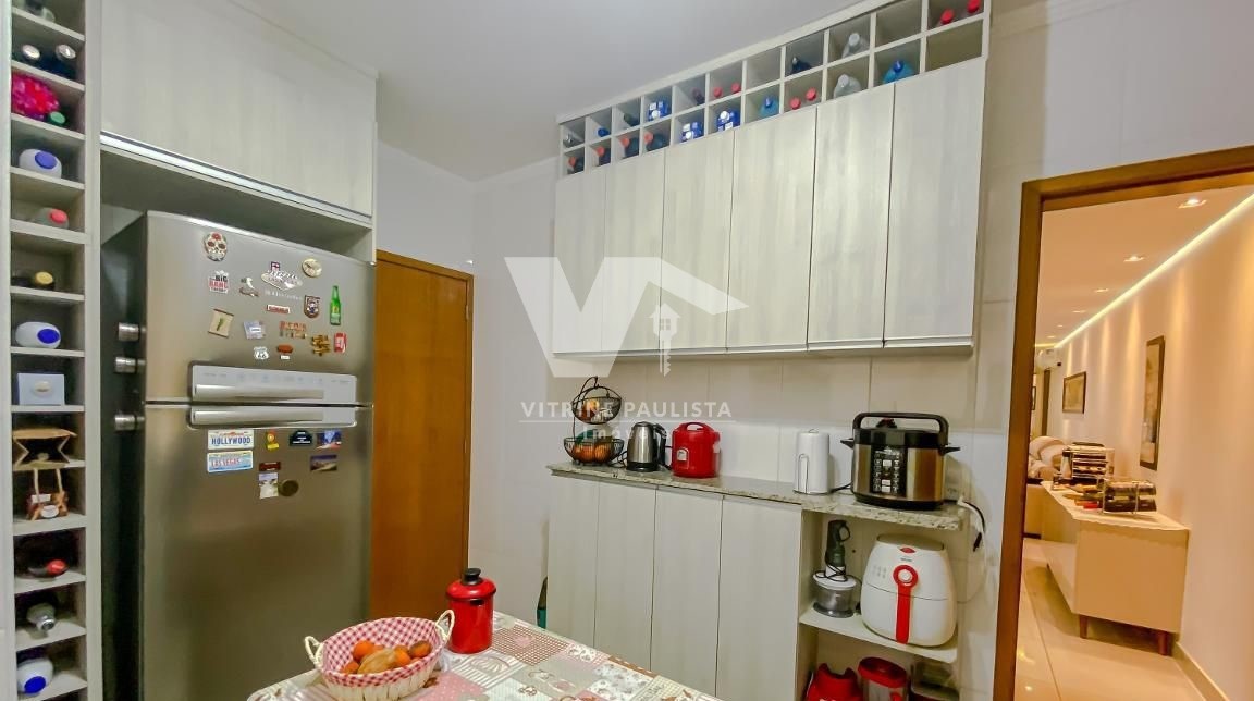 Casa à venda com 3 quartos, 375m² - Foto 11