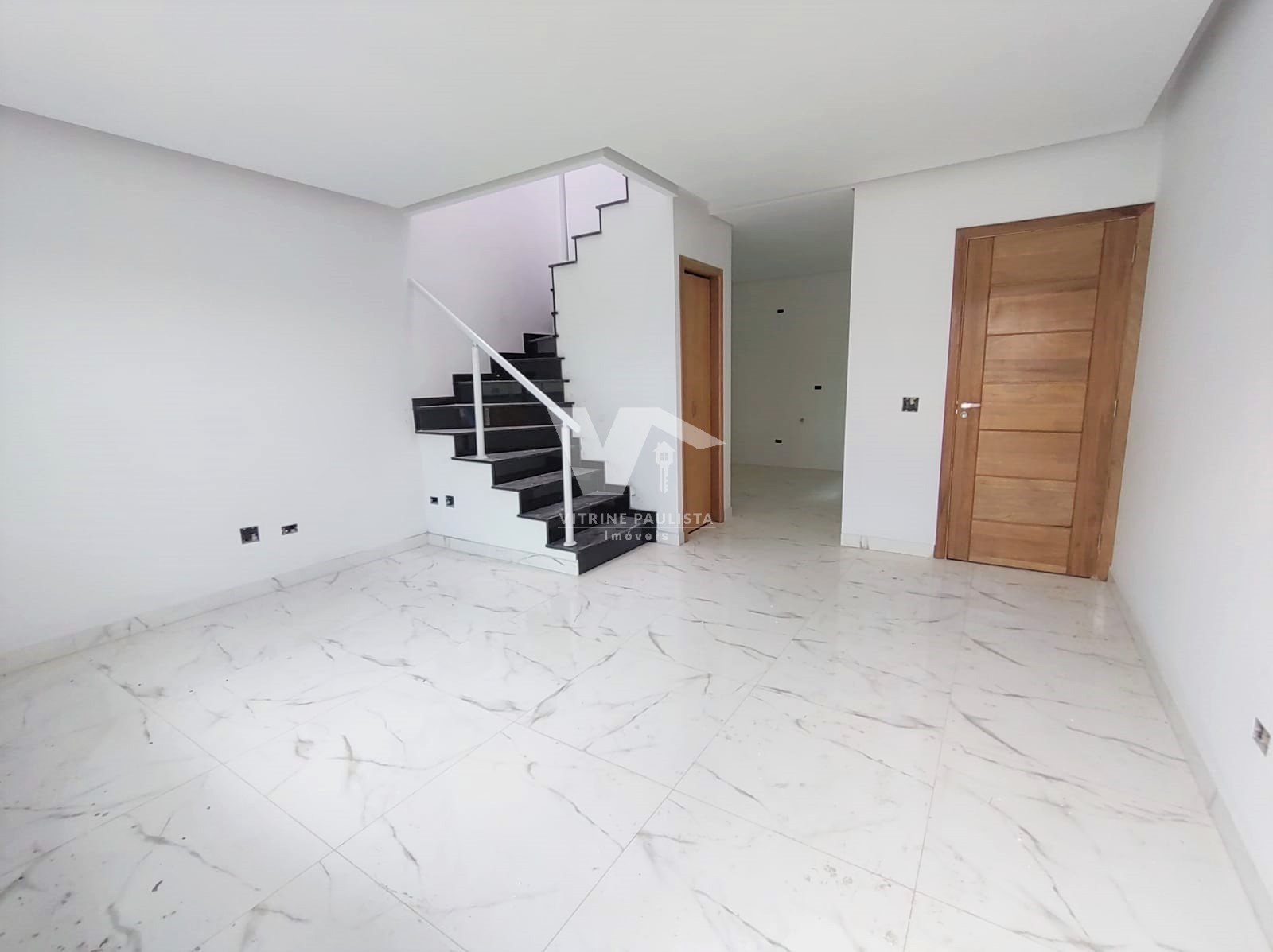 Casa à venda com 2 quartos, 94m² - Foto 2