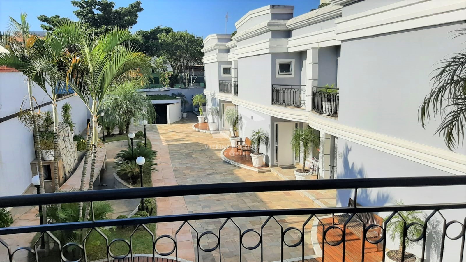 Casa à venda com 4 quartos, 325m² - Foto 18