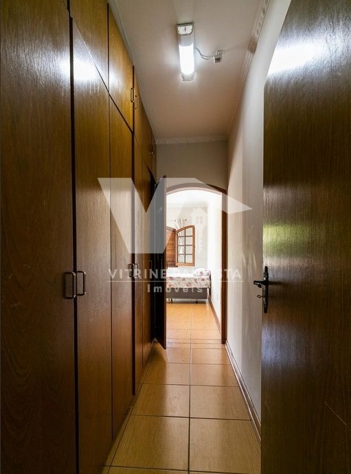 Casa à venda com 5 quartos, 182m² - Foto 20