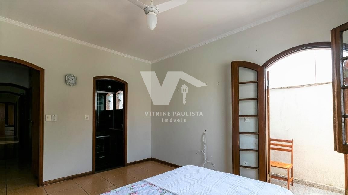 Casa à venda com 5 quartos, 182m² - Foto 22