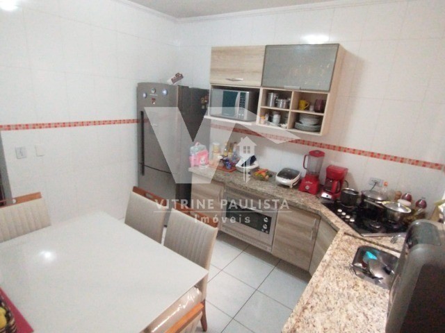 Casa à venda com 2 quartos, 96m² - Foto 2