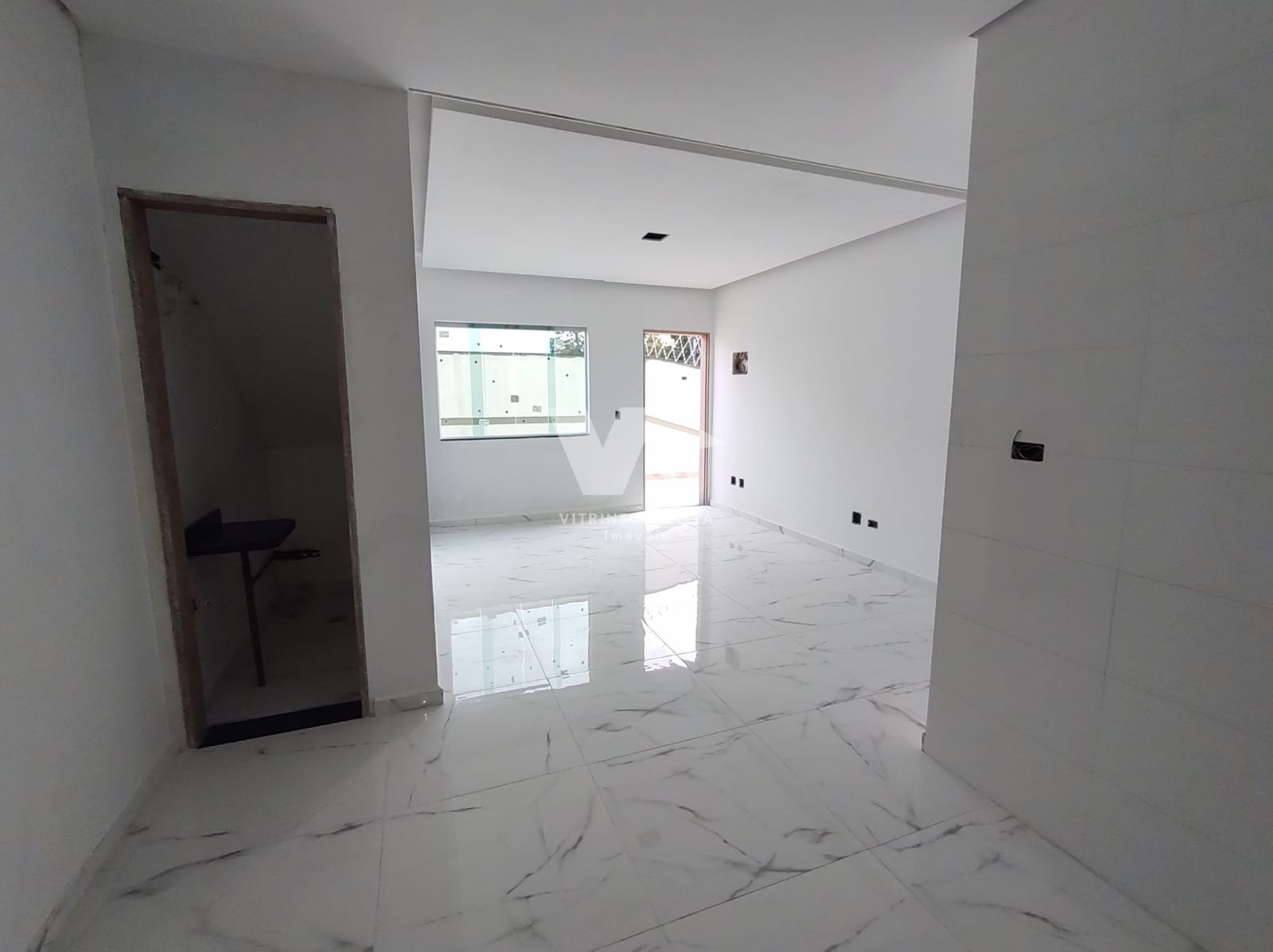 Casa à venda com 2 quartos, 120m² - Foto 3