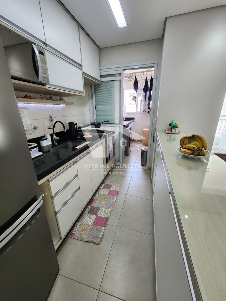 Apartamento à venda com 2 quartos, 67m² - Foto 11