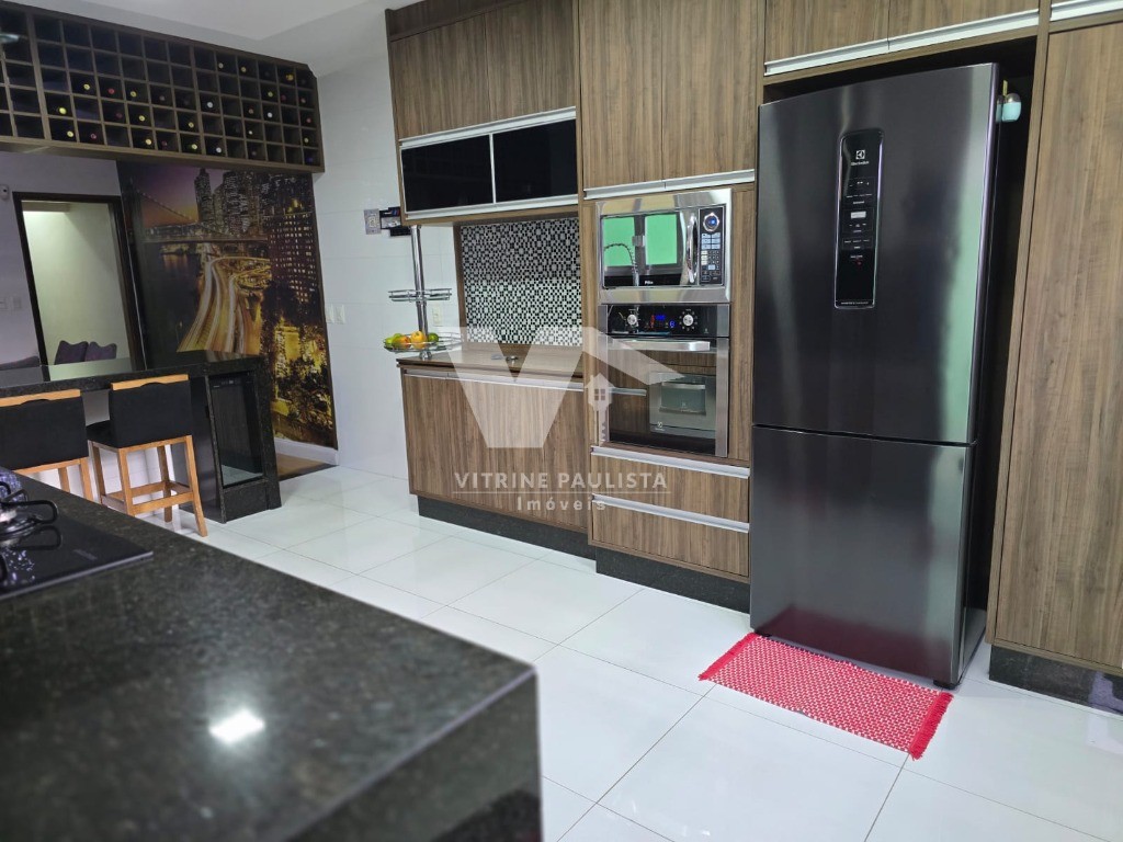 Casa, 4 quartos, 217 m² - Foto 2