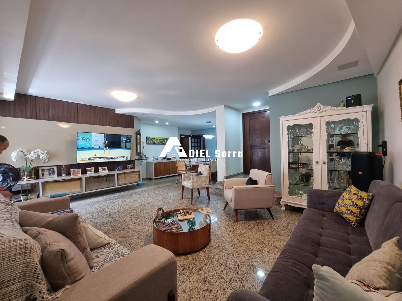 Apartamento - Caminho das árvores