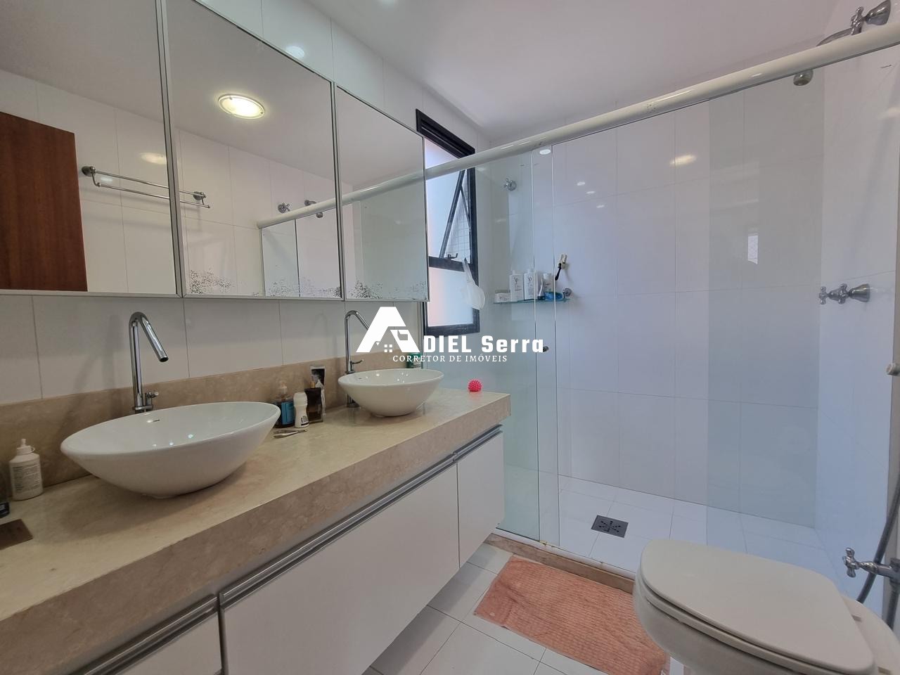 Apartamento - Caminho das árvores