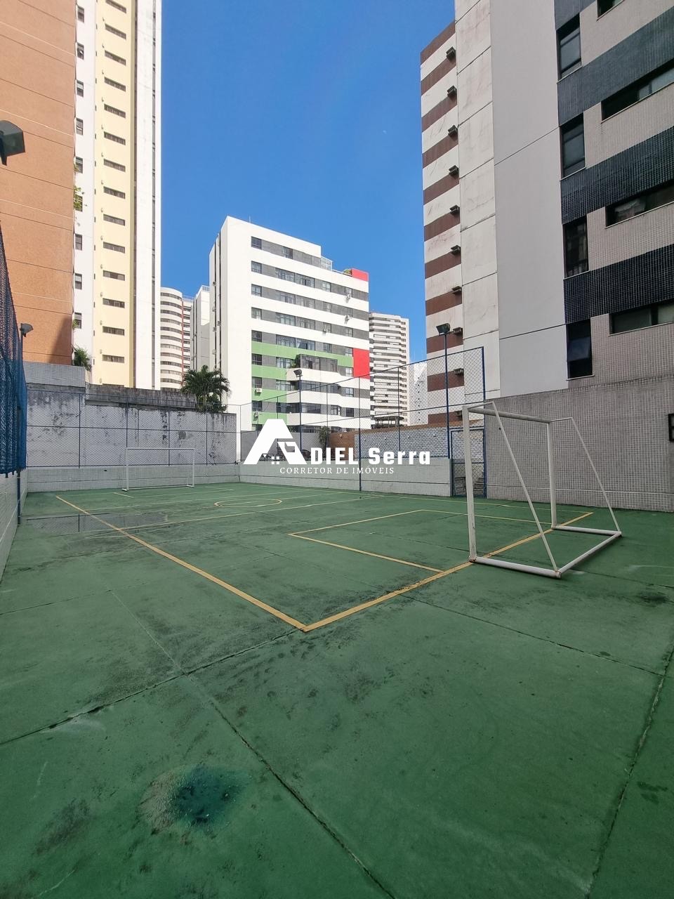 Apartamento - Caminho das árvores