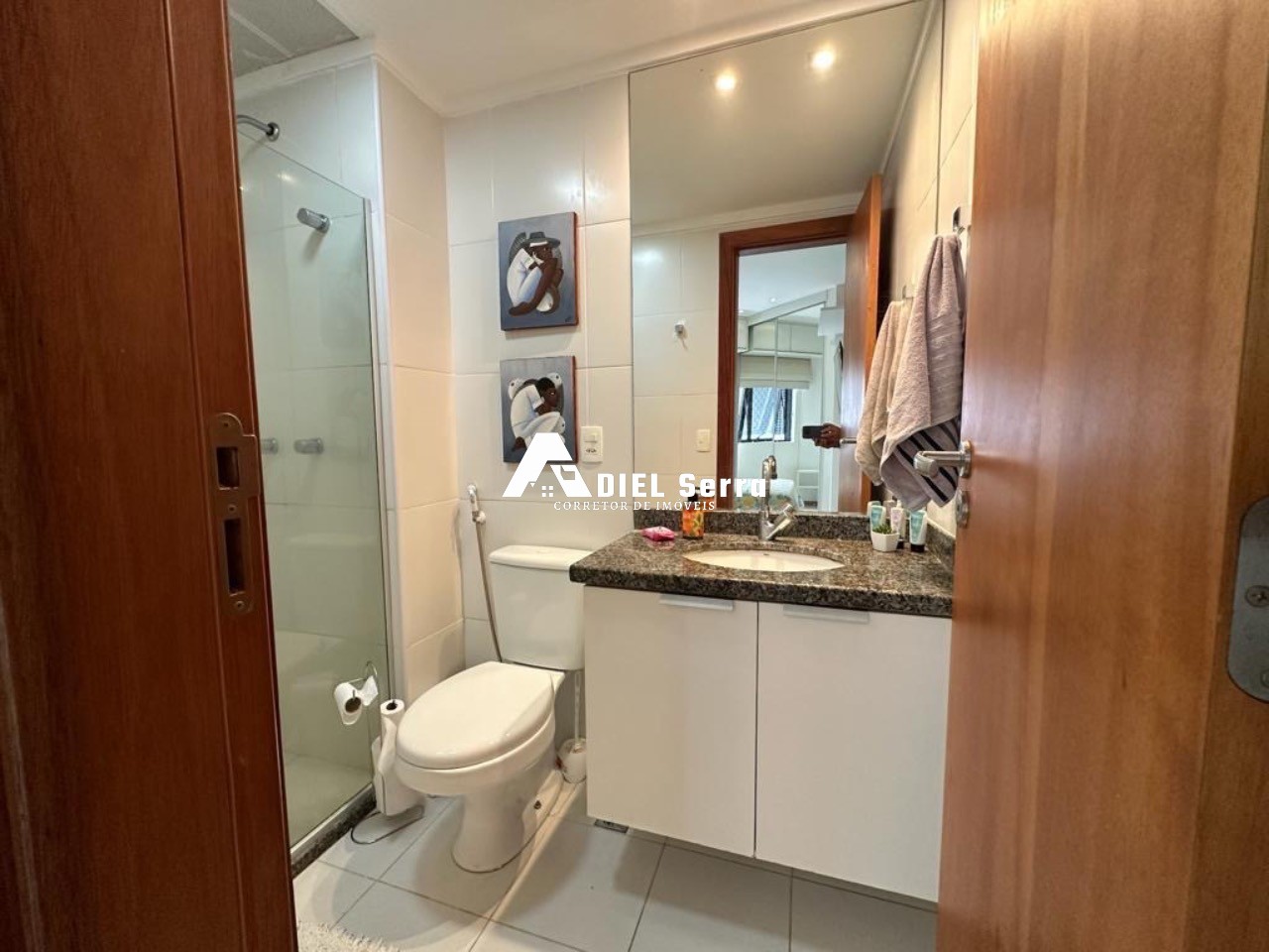 Apartamento - Caminho das árvores