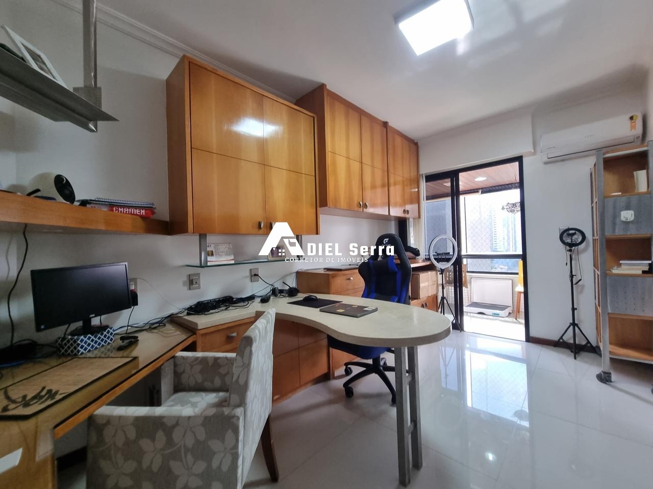 Apartamento - Caminho das árvores