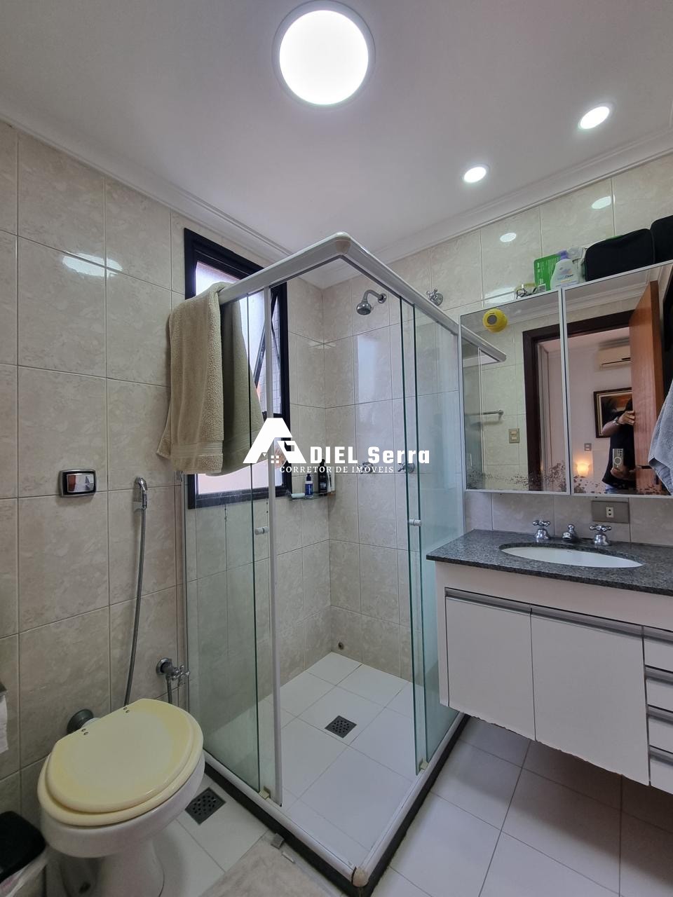 Apartamento - Caminho das árvores