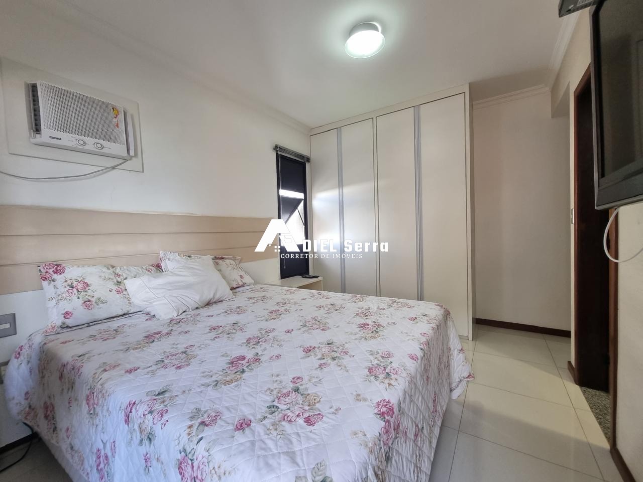 Apartamento - Caminho das árvores