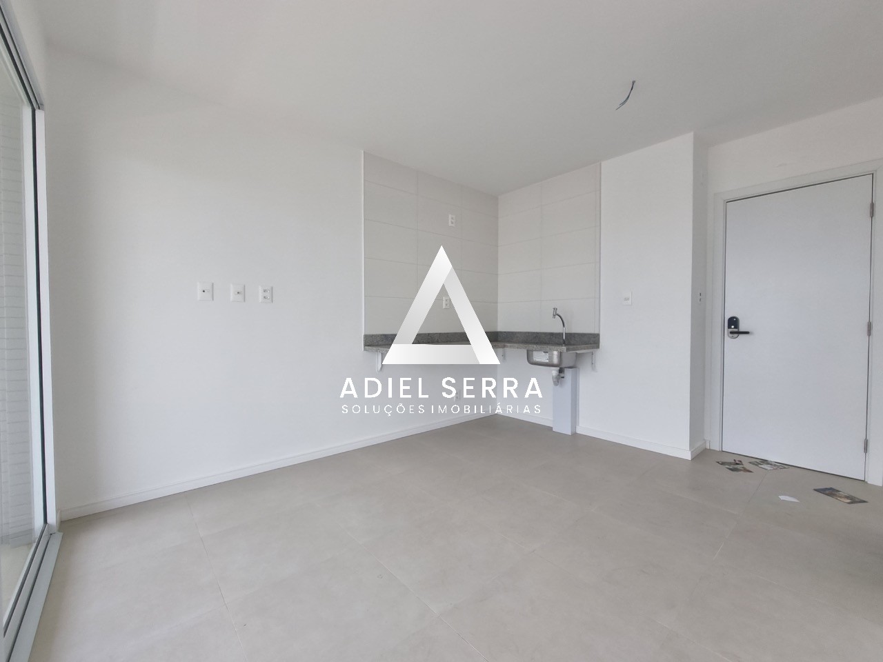 Apartamento - Caminho das árvores