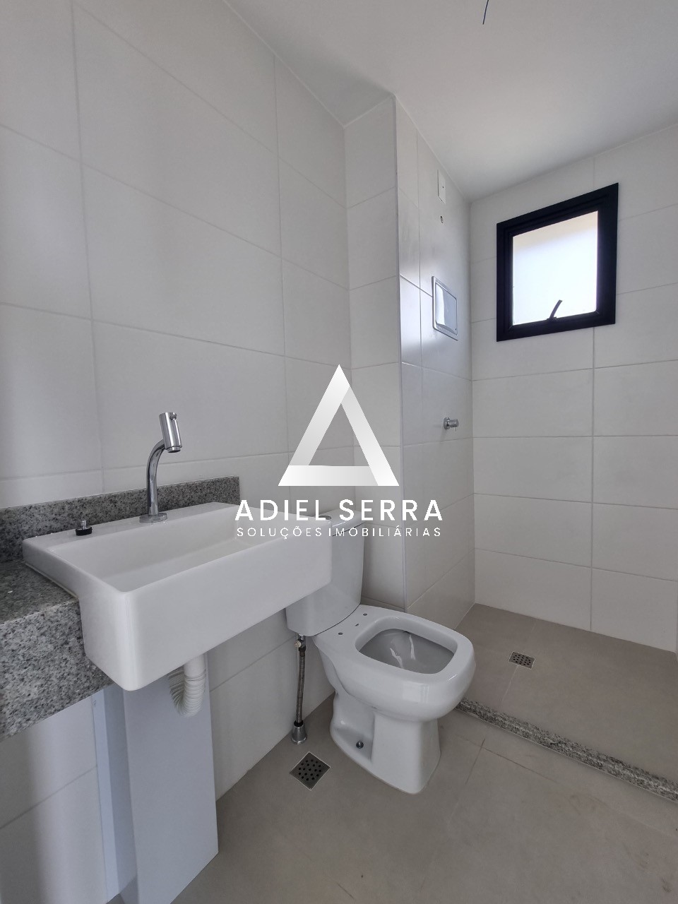 Apartamento - Caminho das árvores