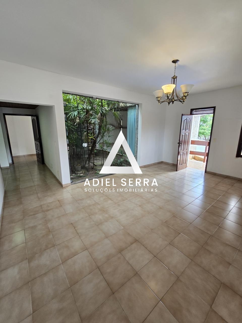 Sala Comercial  - Caminho das árvores