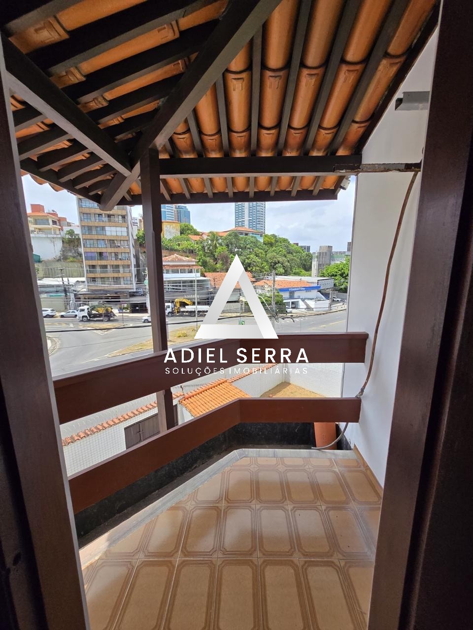 Sala Comercial  - Caminho das árvores