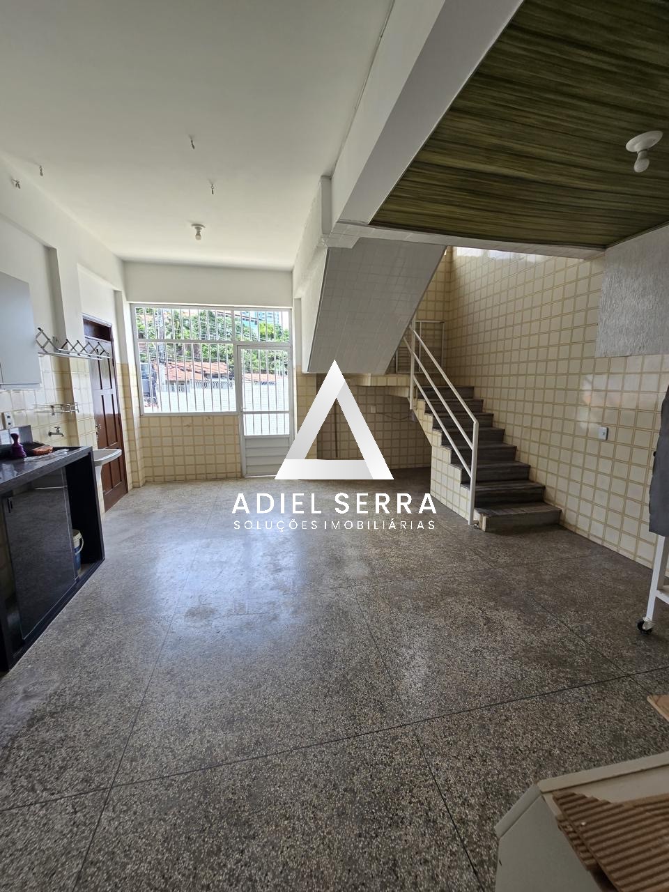 Sala Comercial  - Caminho das árvores