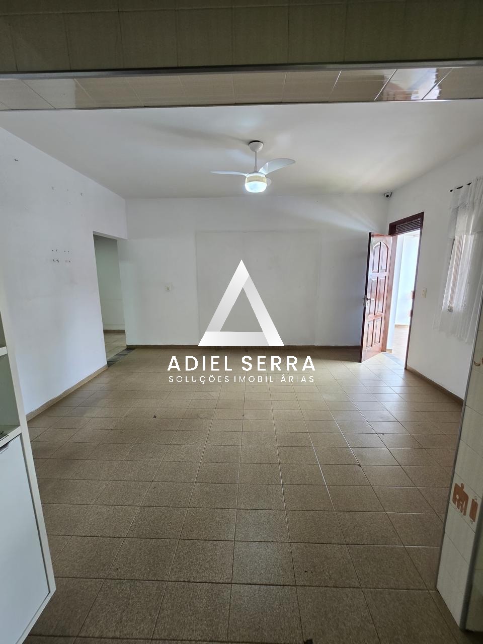 Sala Comercial  - Caminho das árvores