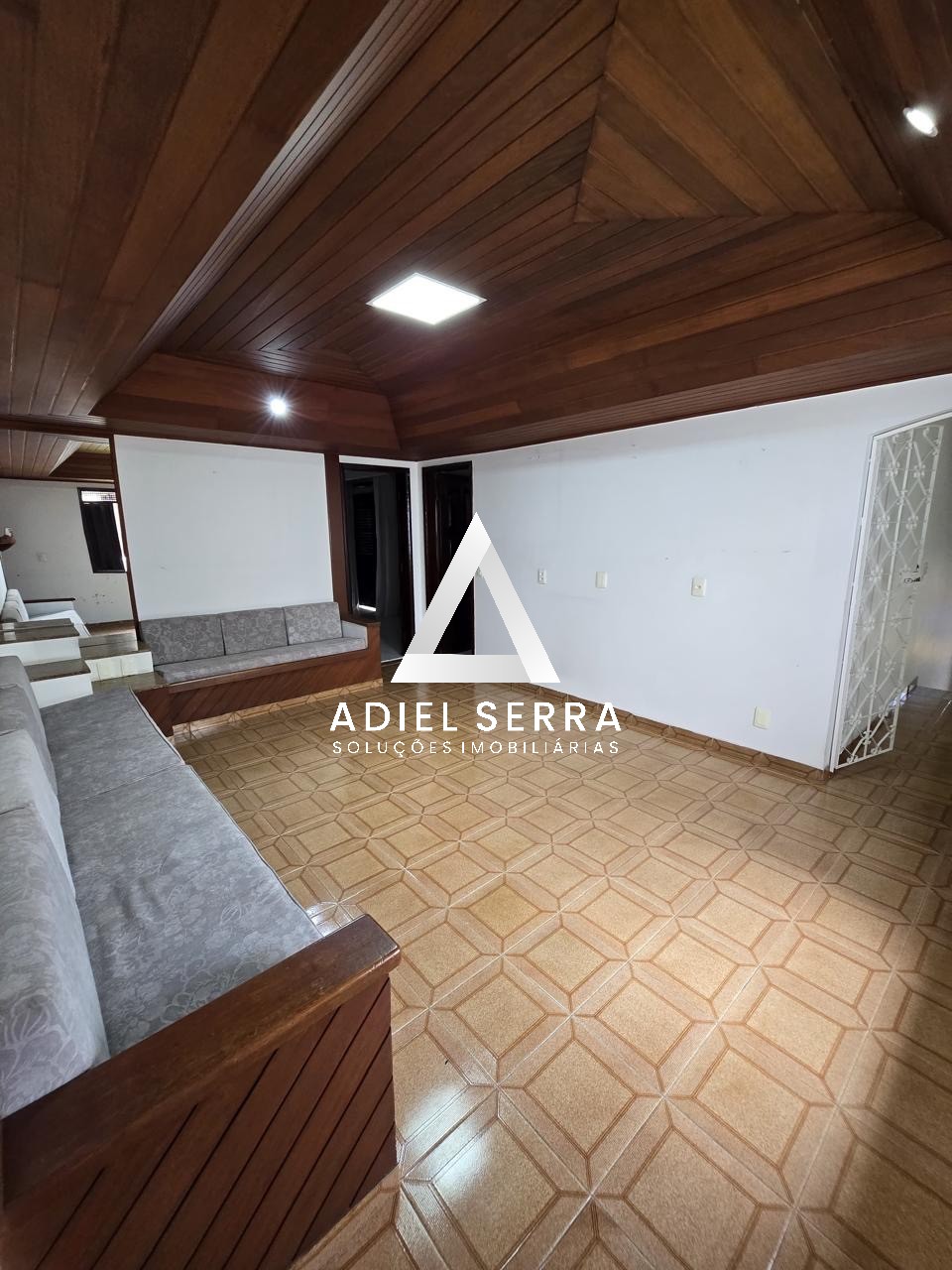 Sala Comercial  - Caminho das árvores