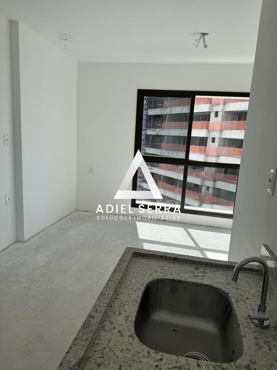 Apartamento - Caminho das árvores
