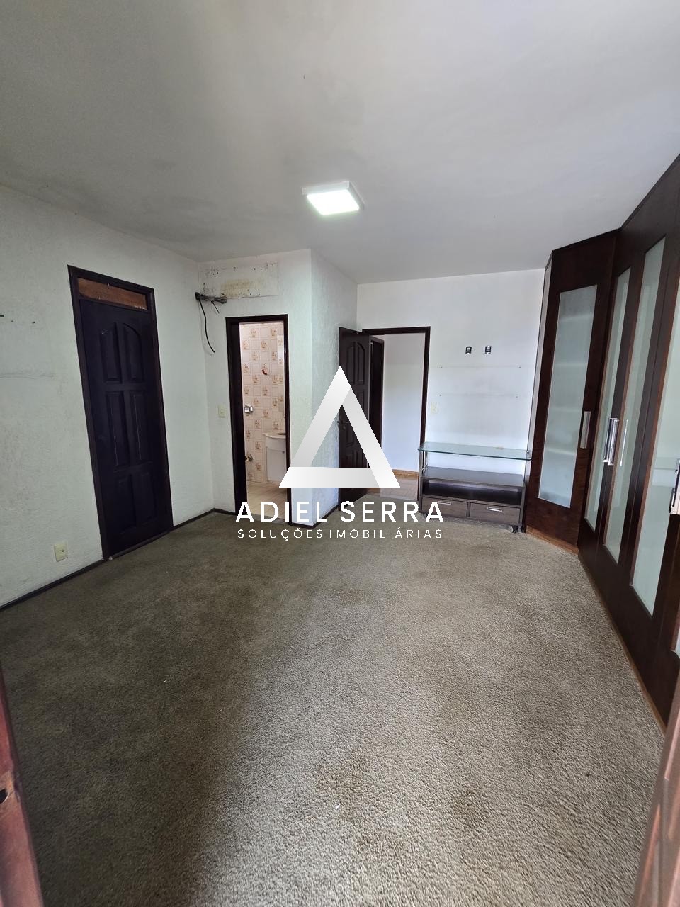 Sala Comercial  - Caminho das árvores