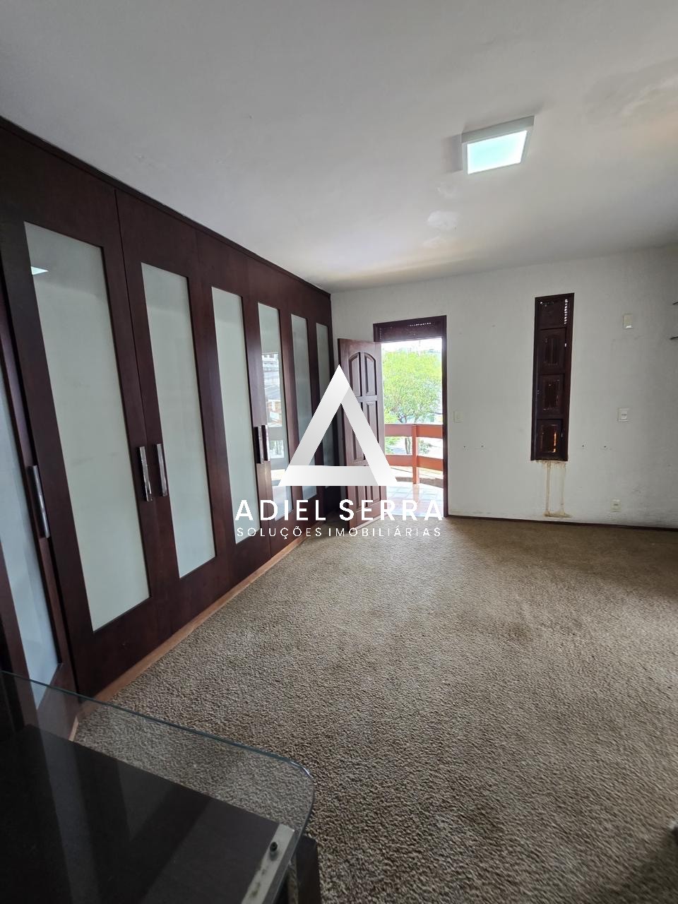 Sala Comercial  - Caminho das árvores