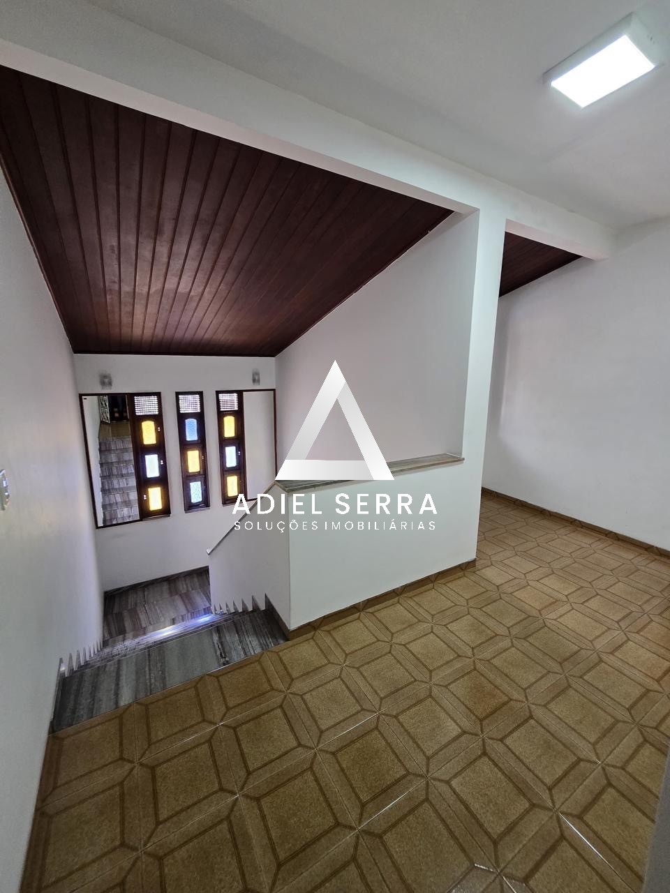 Sala Comercial  - Caminho das árvores
