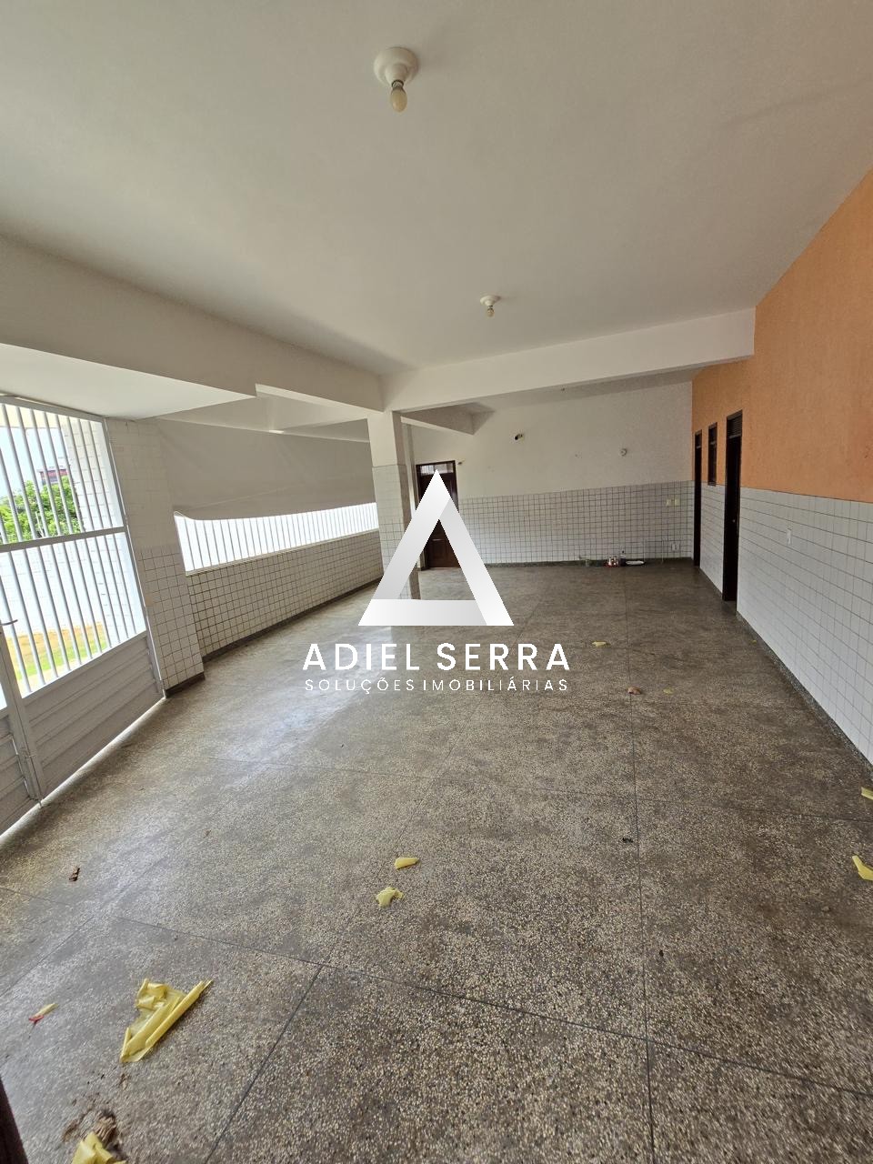 Sala Comercial  - Caminho das árvores