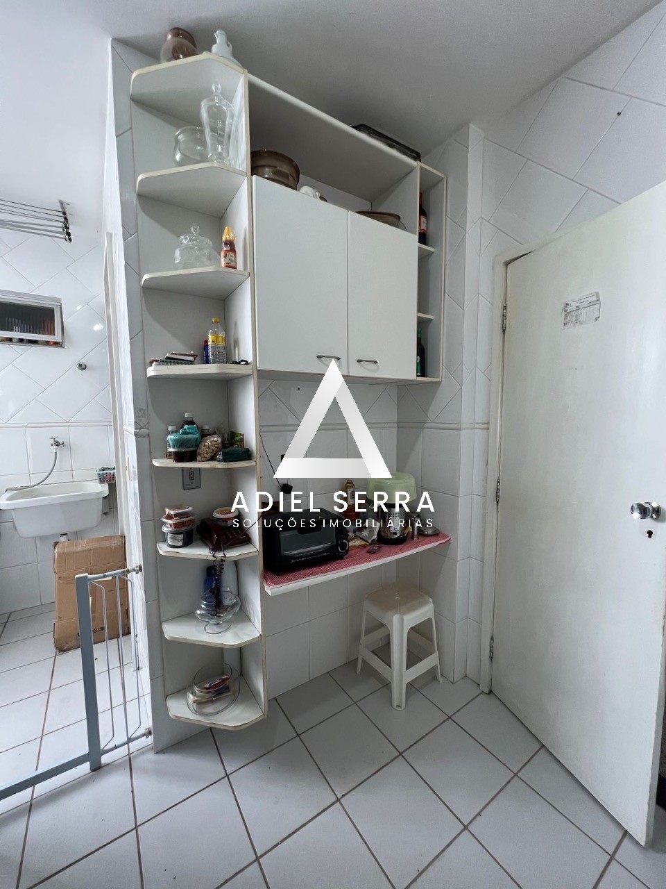 Apartamento - Caminho das árvores