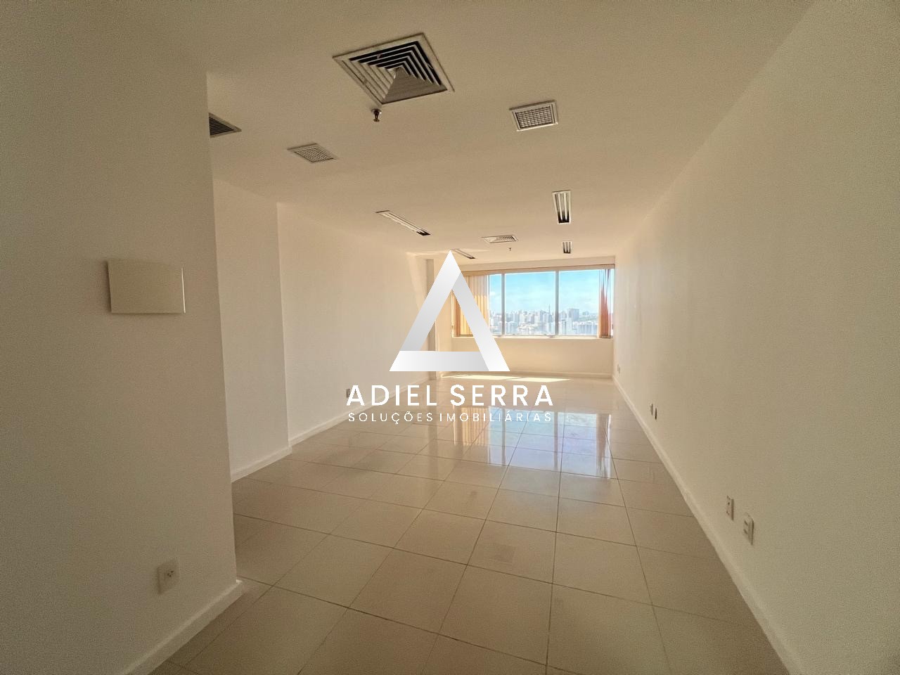 Apartamento - Caminho das árvores