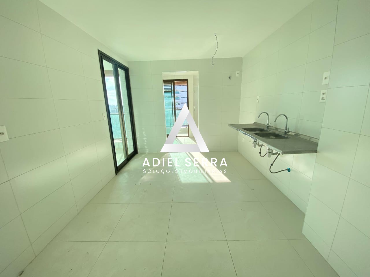 Apartamento - Caminho das árvores