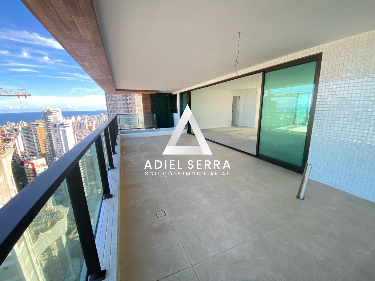 Apartamento - Caminho das árvores