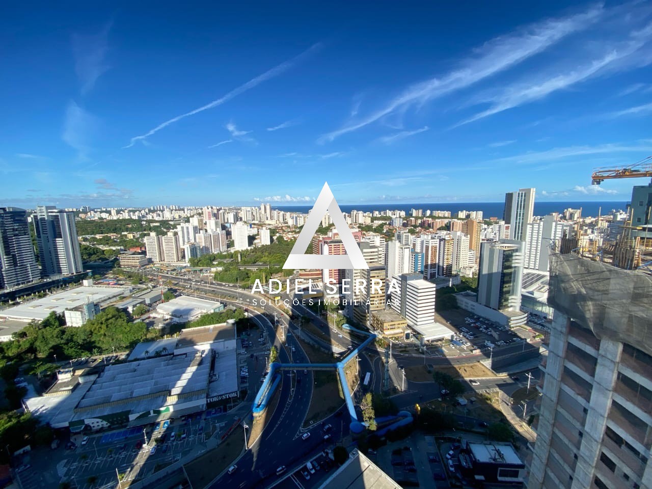 Apartamento - Caminho das árvores