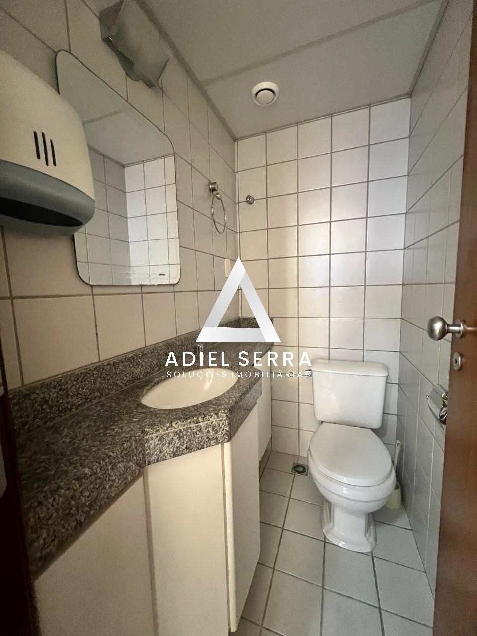 Apartamento - Caminho das árvores
