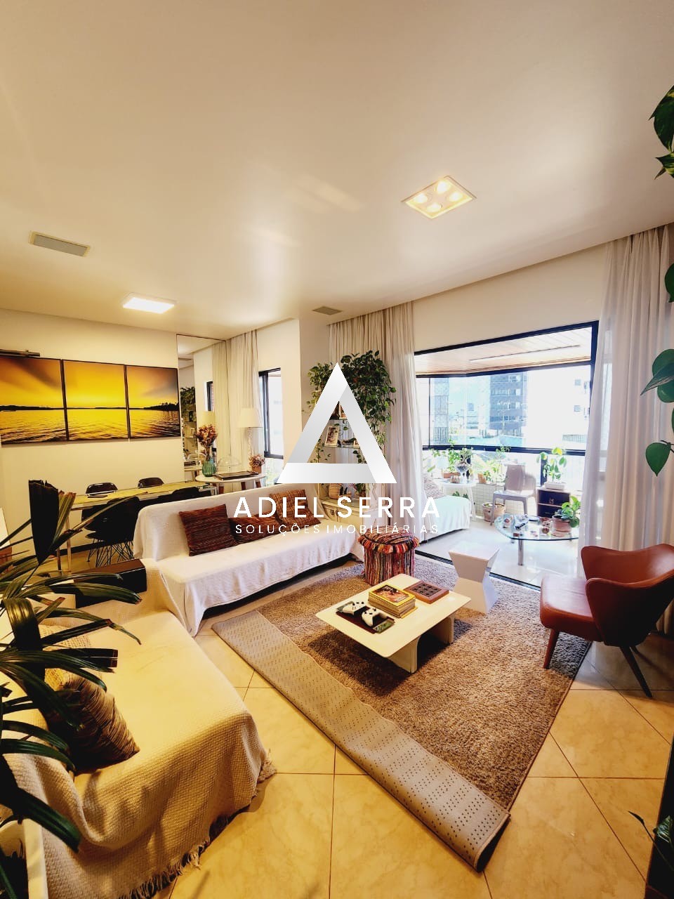 Apartamento - Caminho das árvores