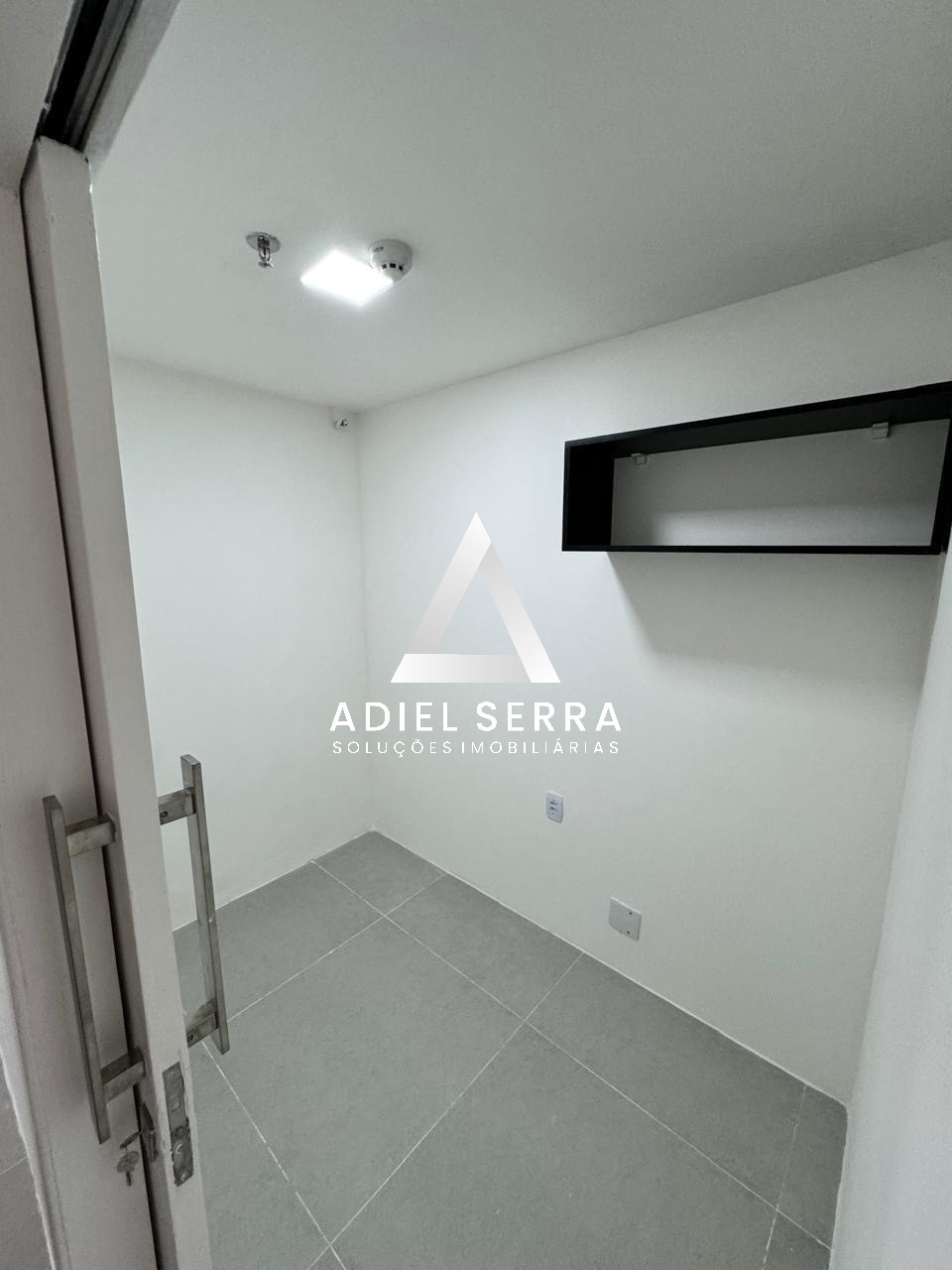Apartamento - Caminho das árvores