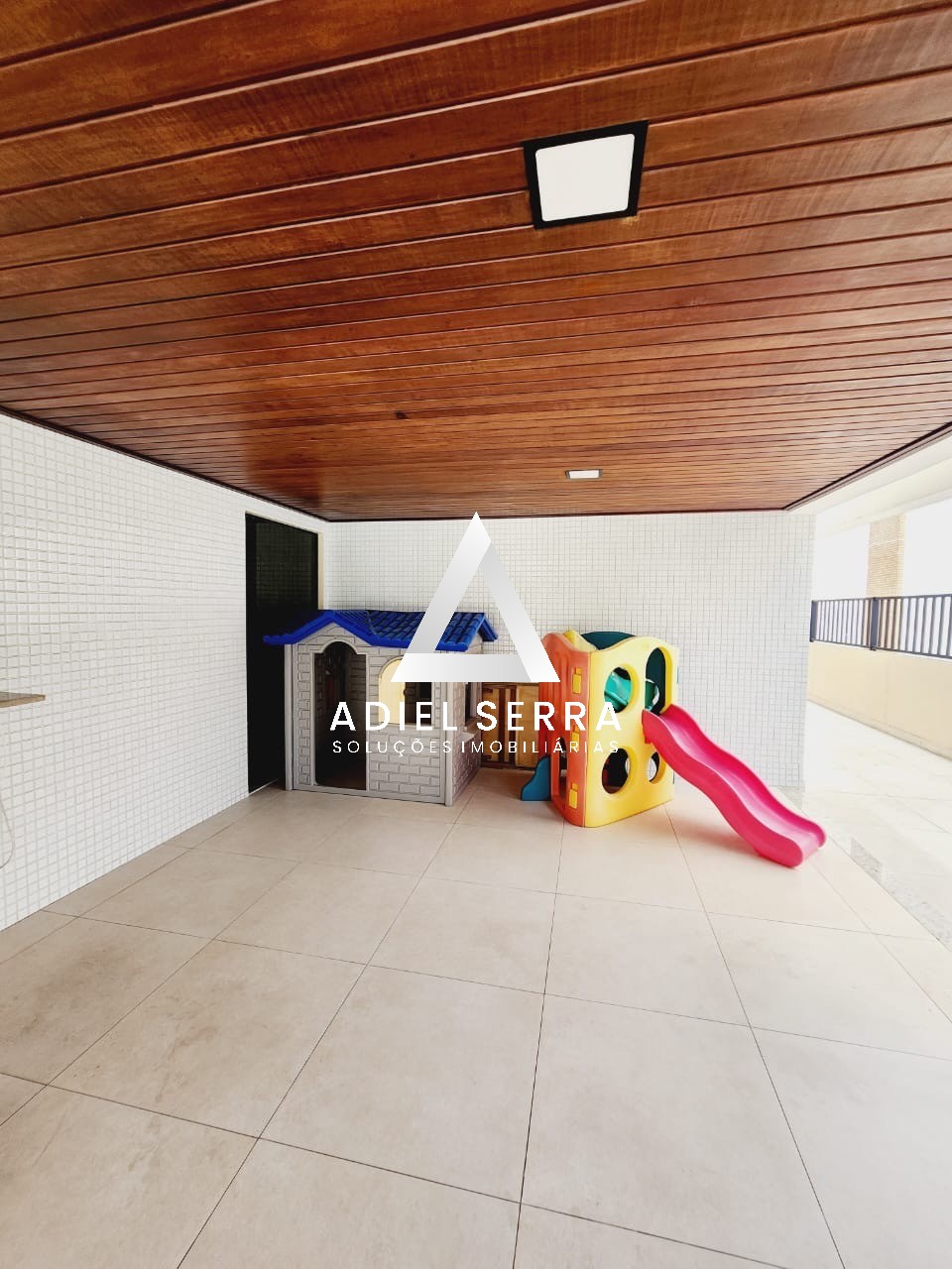 Apartamento - Caminho das árvores