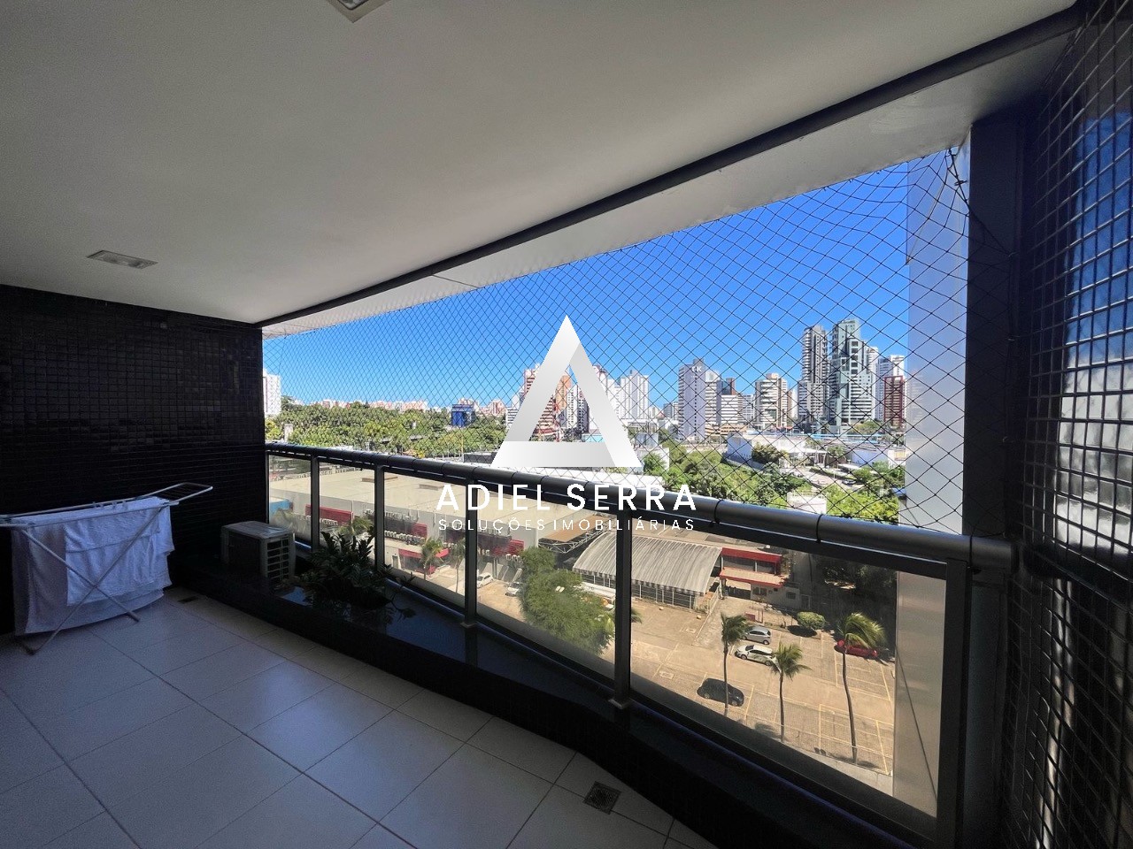 Apartamento - Caminho das árvores