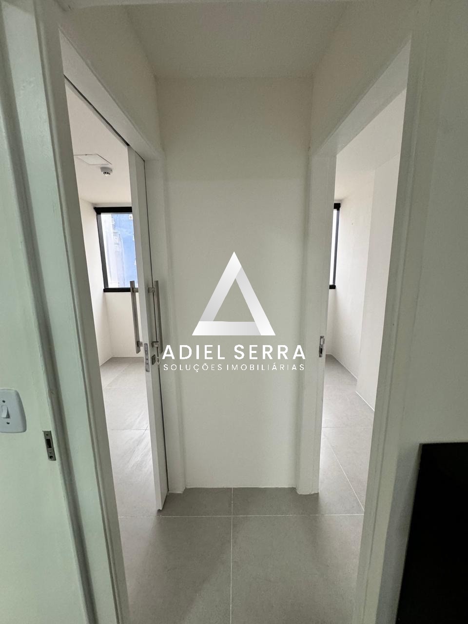 Apartamento - Caminho das árvores
