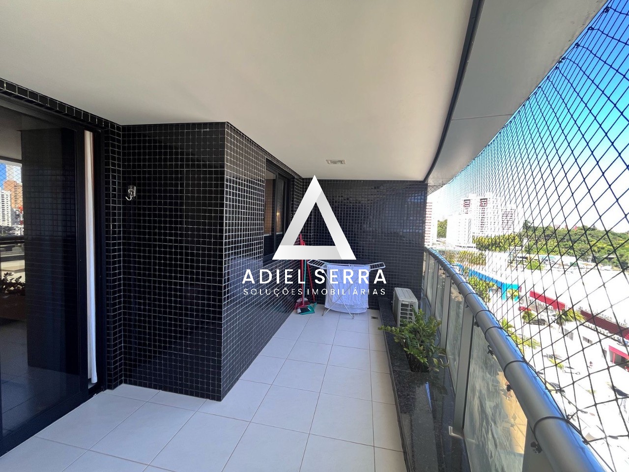Apartamento - Caminho das árvores