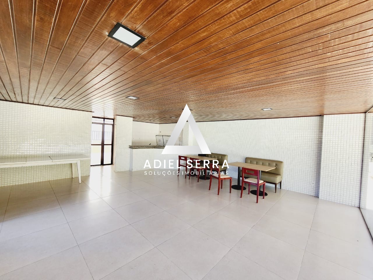 Apartamento - Caminho das árvores