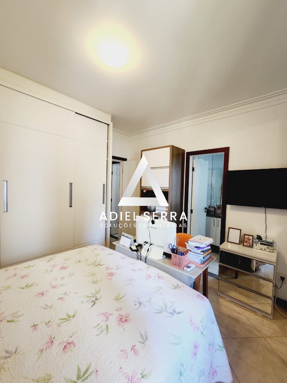 Apartamento - Caminho das árvores