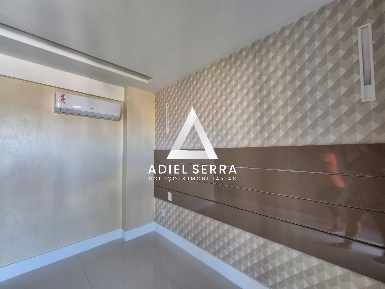 Apartamento - Caminho das árvores