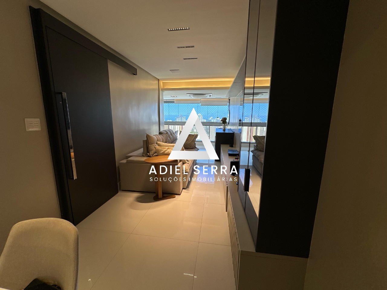Apartamento - Caminho das árvores