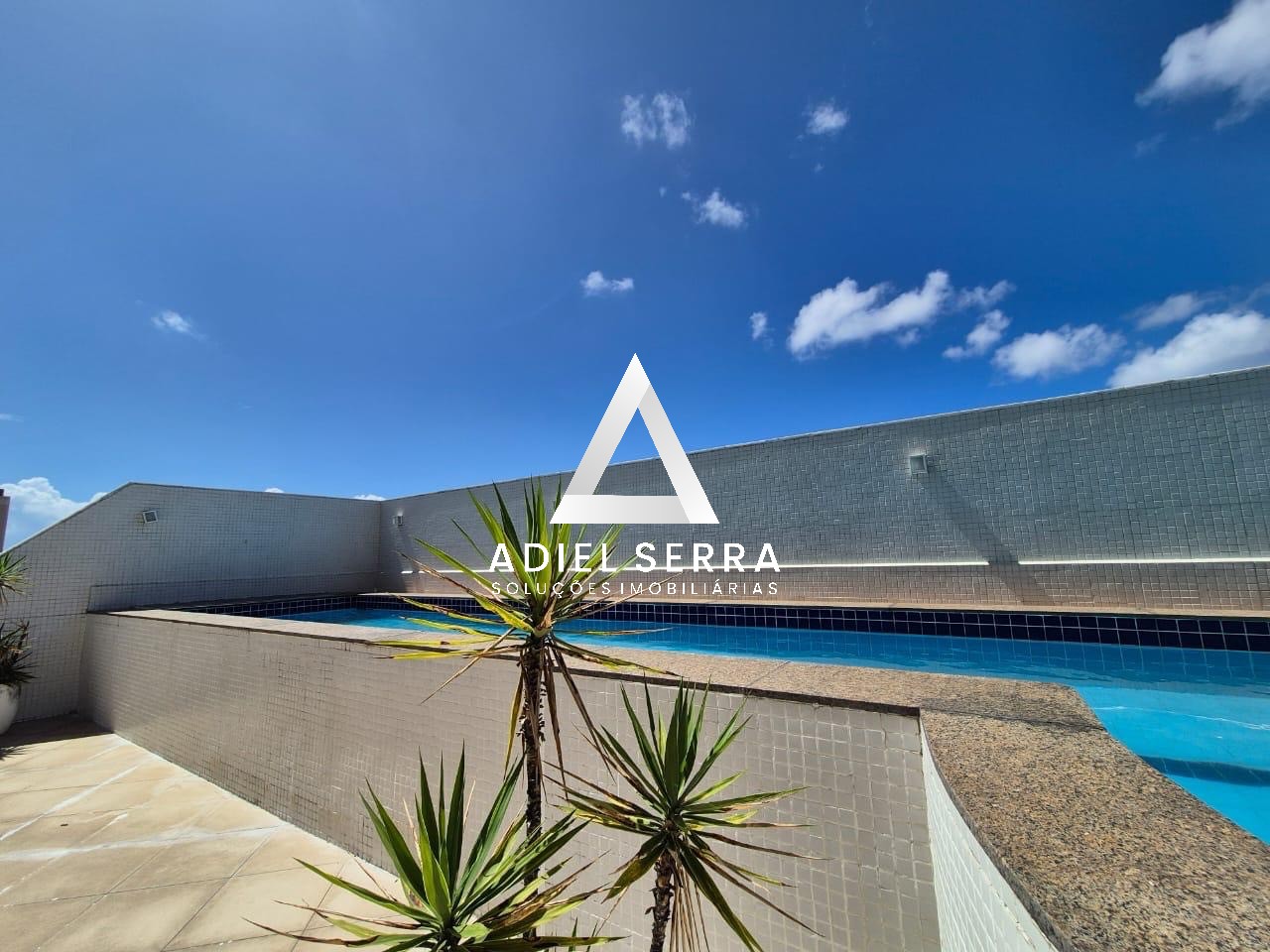 Apartamento - Caminho das árvores