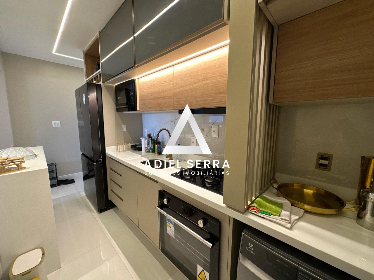 Apartamento - Caminho das árvores