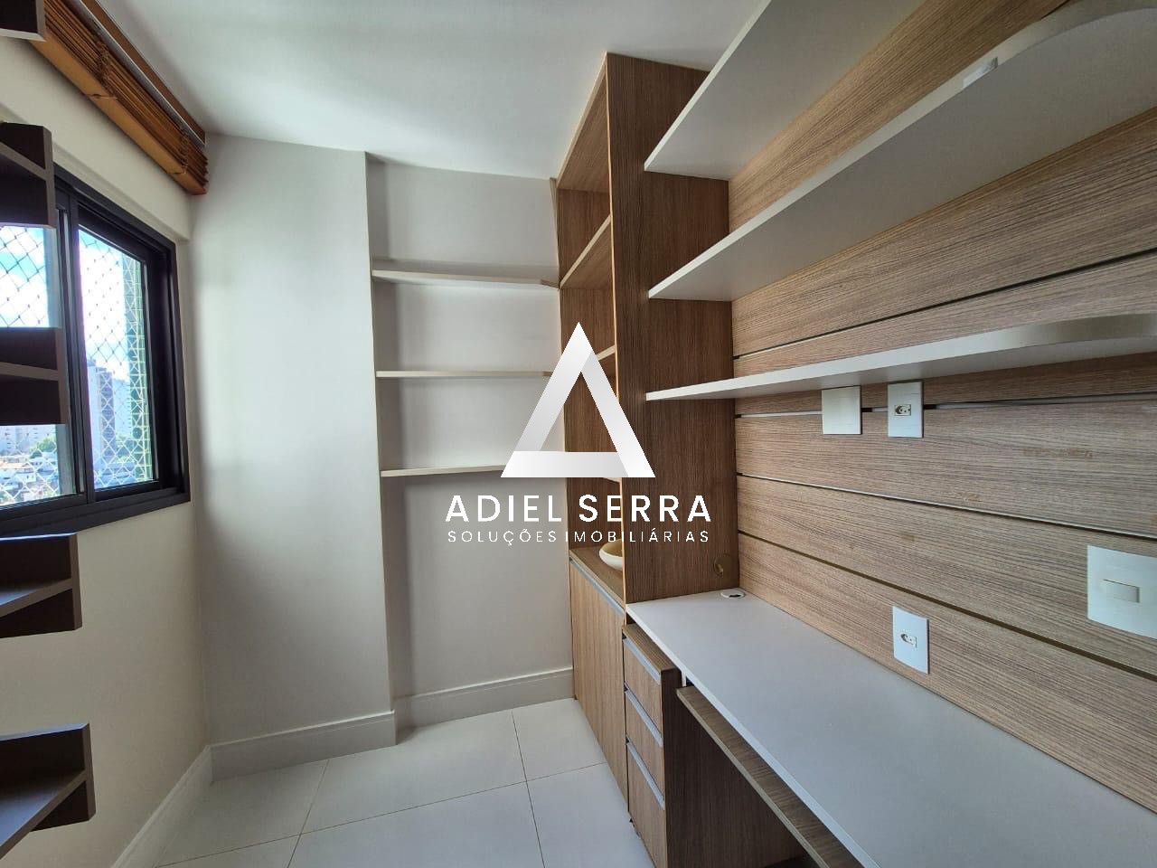 Apartamento - Caminho das árvores