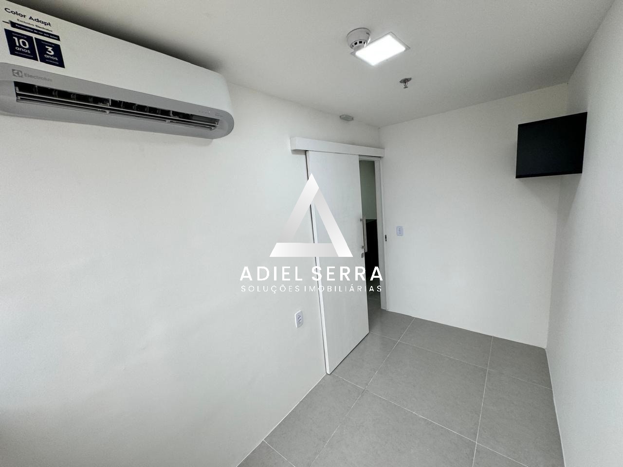 Apartamento - Caminho das árvores